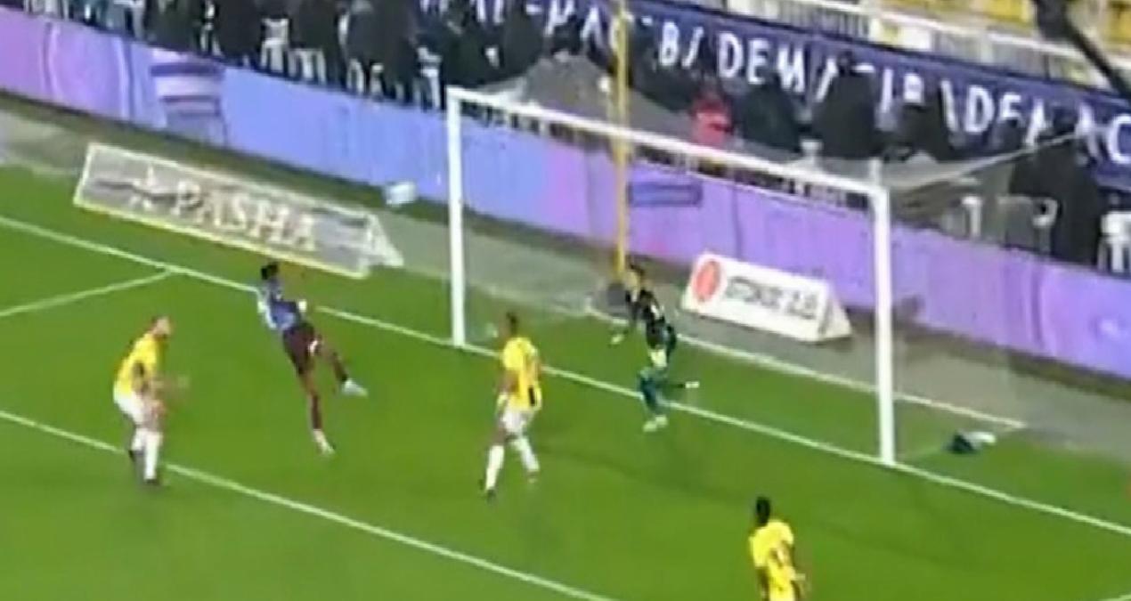 Fenerbahçe Trabzonspor maçına damga vuran 2 pozisyon