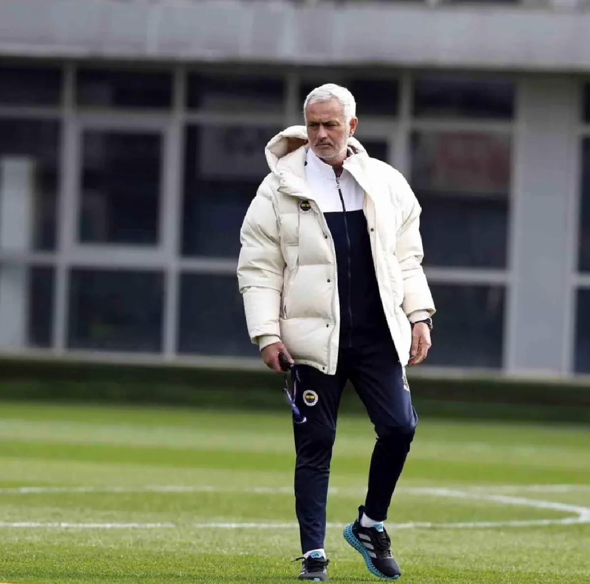 Fenerbahçe, Trabzonspor Maçına Hazırlanıyor