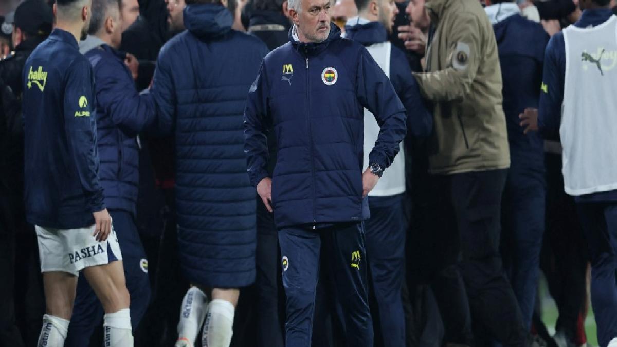Fenerbahçe’den hiçbir teknik sorumlu basın toplantısına katılmadı