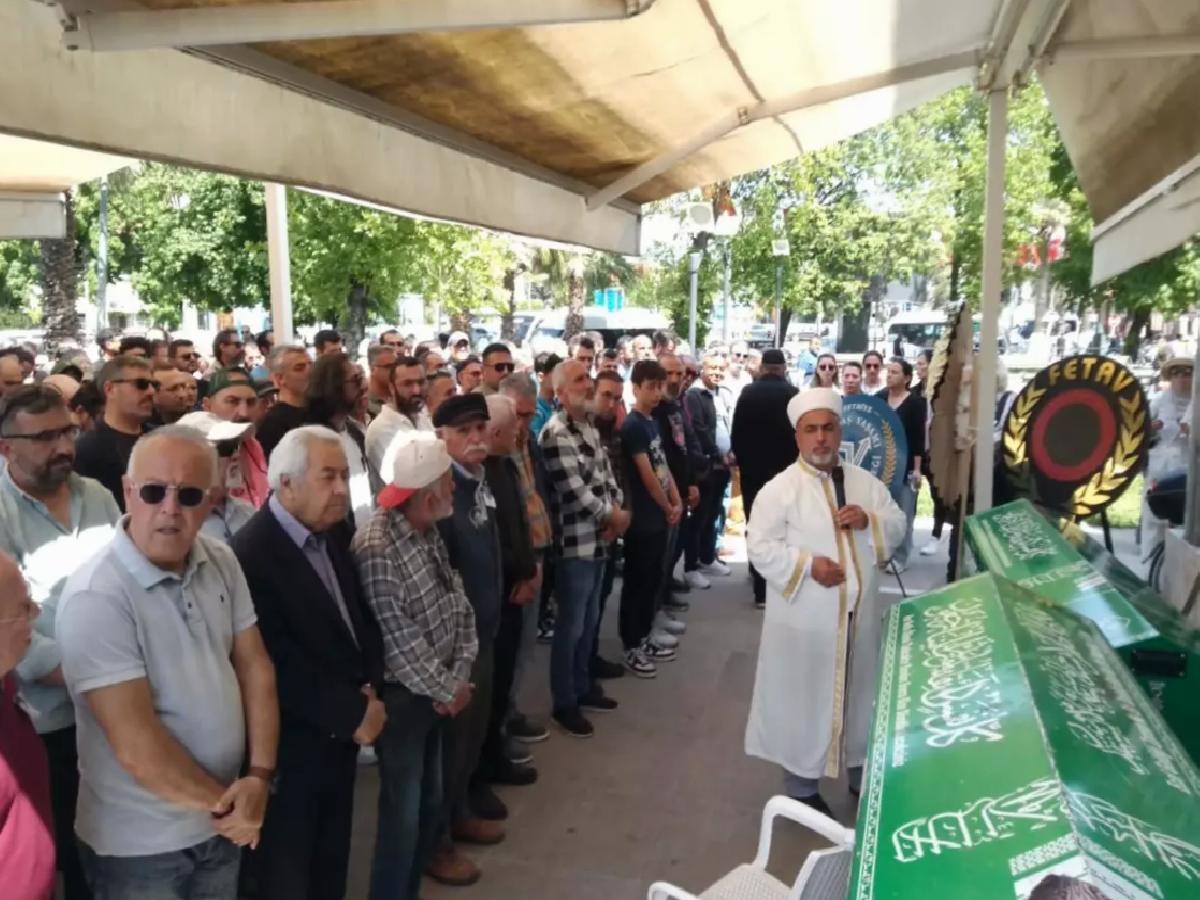 Fethiye’de Bisikletli Gruba Otomobil Çarptı: 1 Ölü