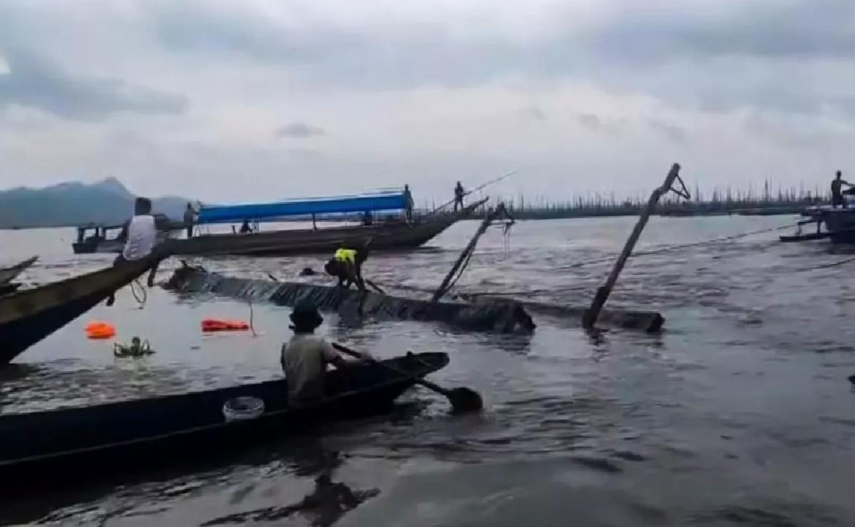 Filipinler’de Gemi Alabora Oldu: 4 Ölü