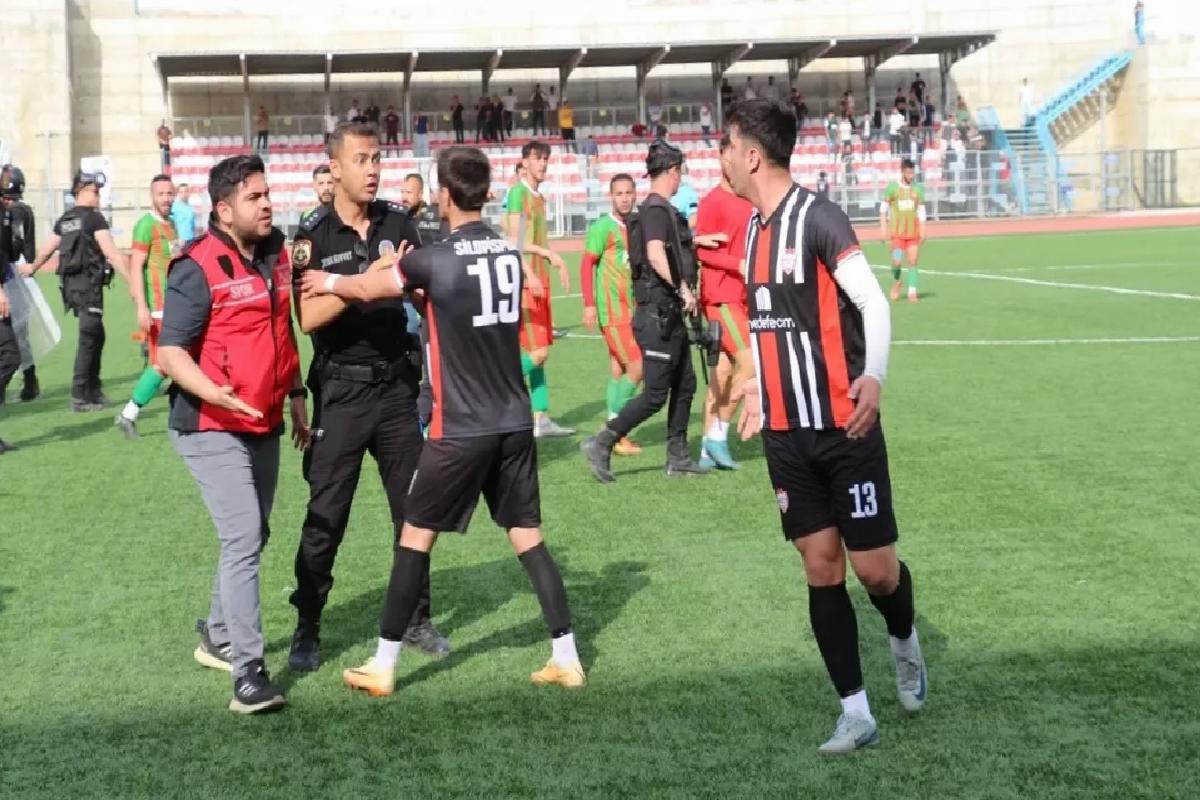 Futbol Maçında Kavga