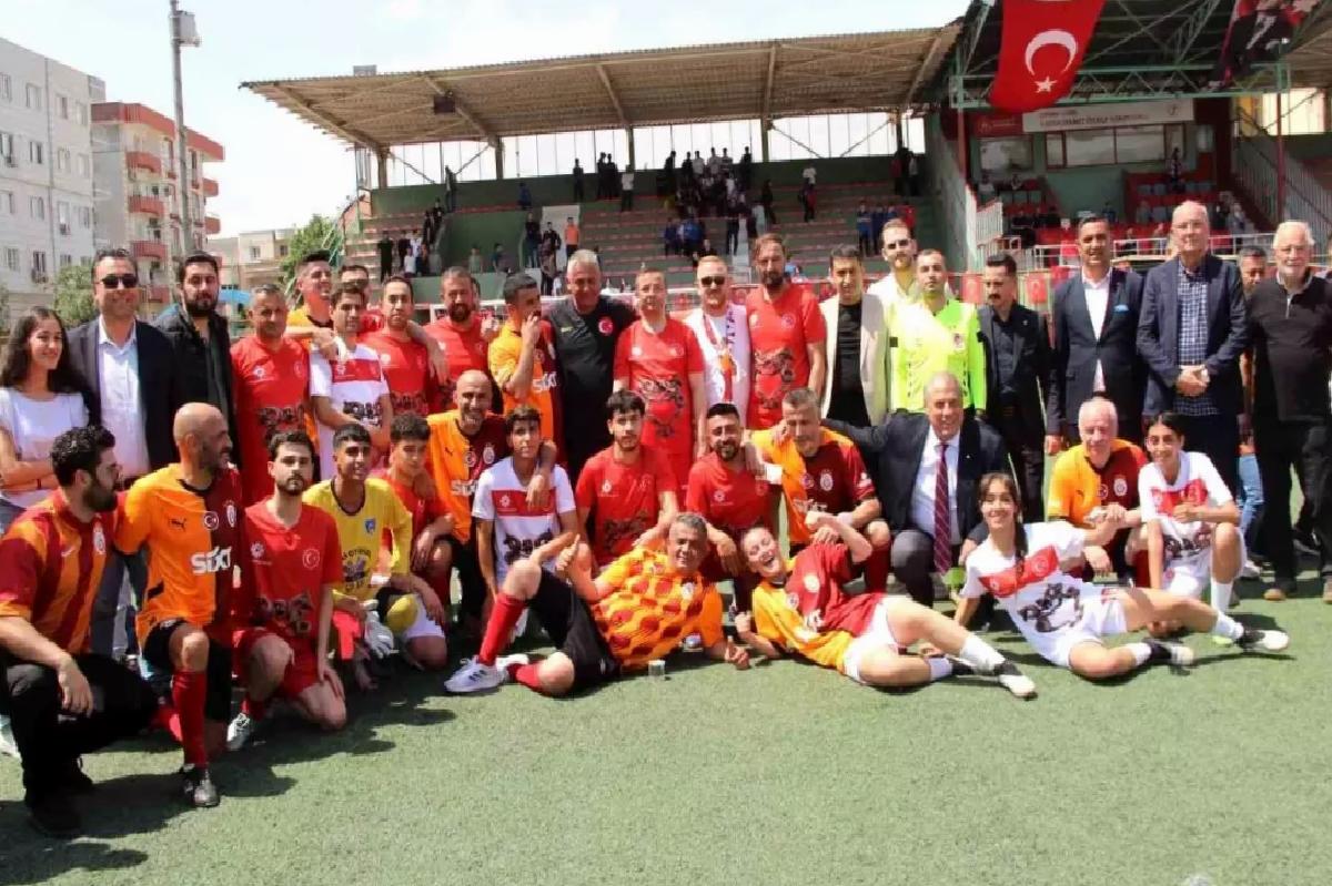 Galatasaray efsaneleri Cizre’de dostluk maçı oynadı