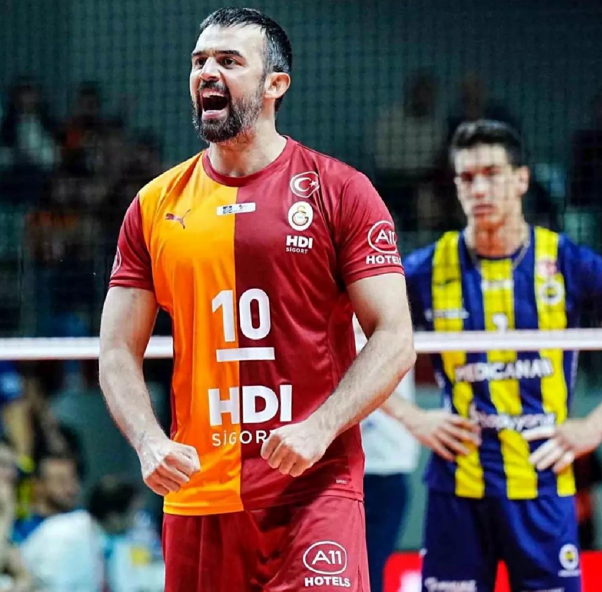 Galatasaray, Fenerbahçe’yi 3-0 Mağlup Etti