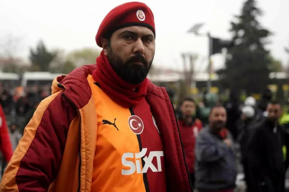 Galatasaray Taraftarları Derbi İçin Stadyumda