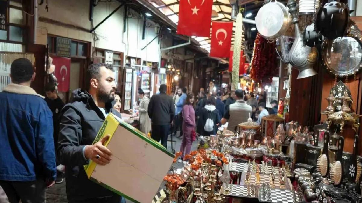 Gaziantep’te Alışveriş Yoğunluğu