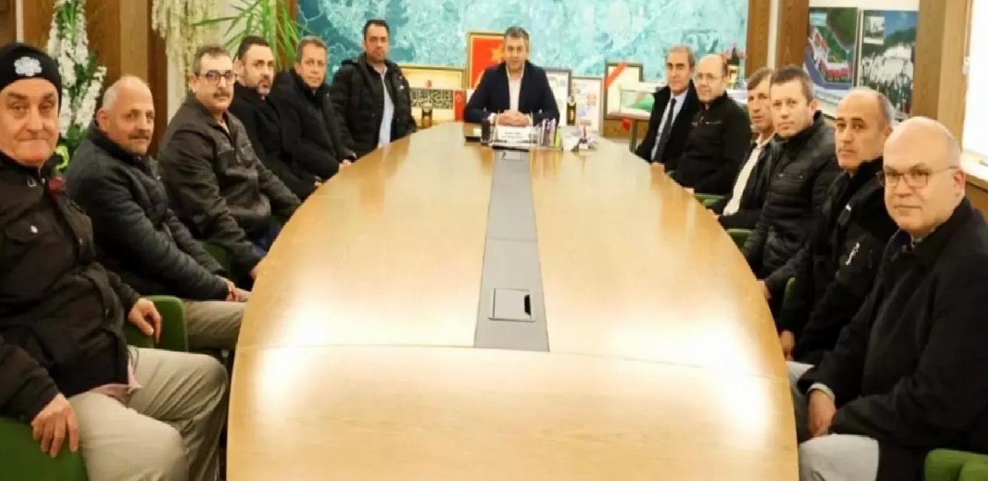 Gediz Belediyesi’nden Emekli Personeline Plaket Töreni