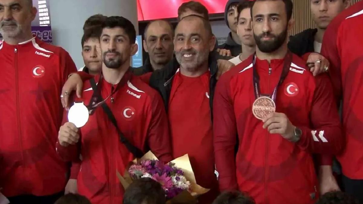 Grekoromen Güreş Milli Takımı Avrupa İkincisi