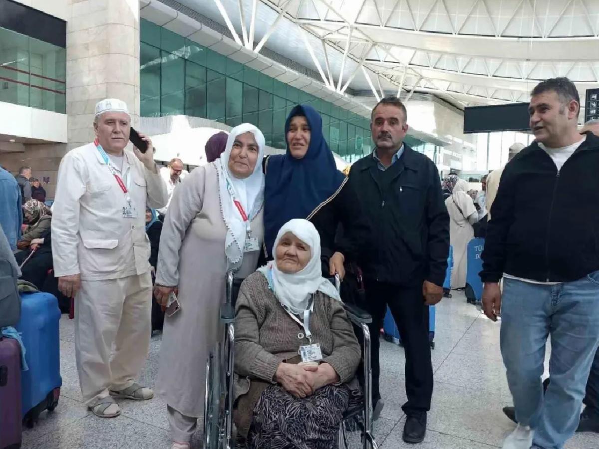 Hac Adayları Uğurlandı