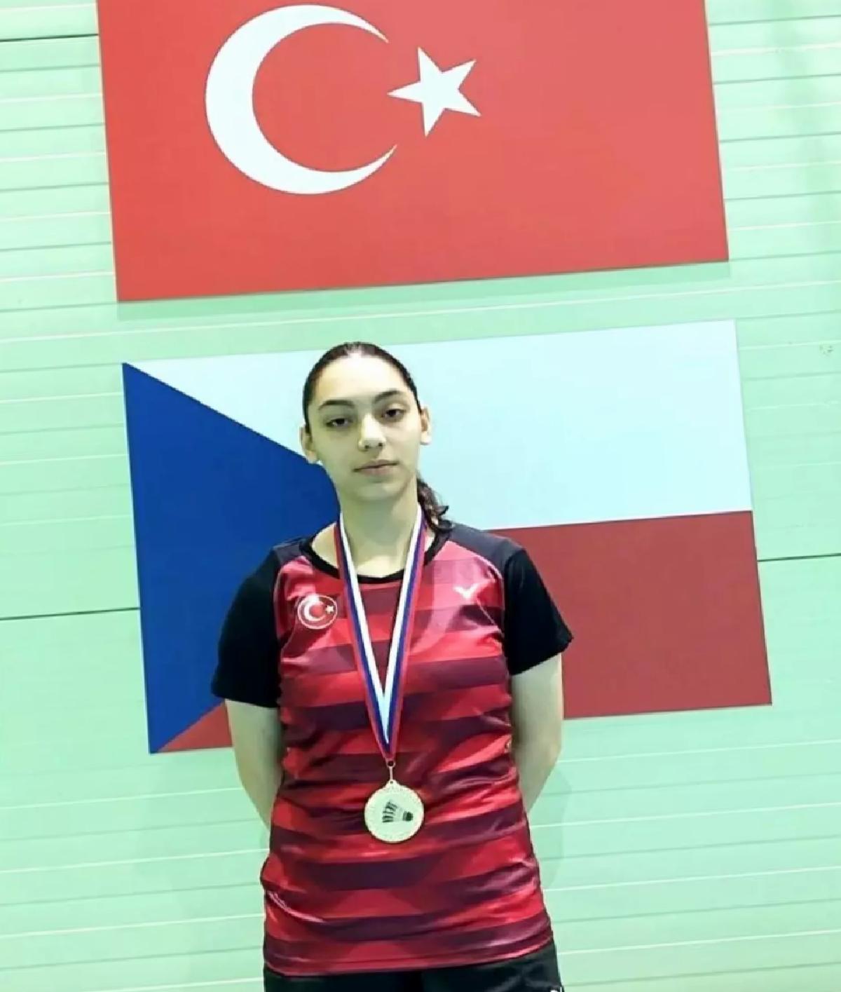 Hazal Bengisu Keskin Altın Madalya Kazandı