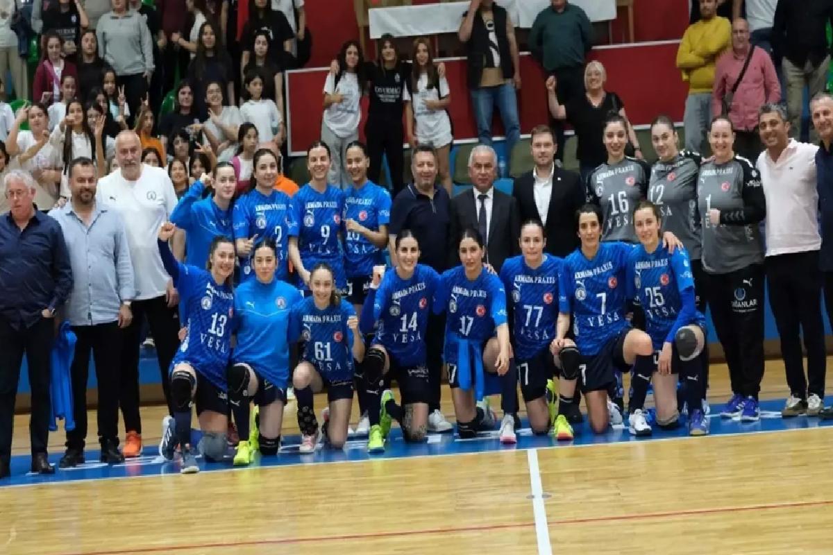 Hentbol Kadınlar Süper Ligi Finaline Adasokağı ve Armada Praxis Yalıkavak Çıktı