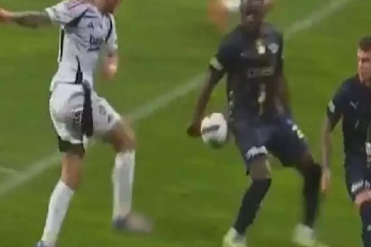 Herkes bu pozisyonu tartışıyor! Beşiktaş penaltı bekledi