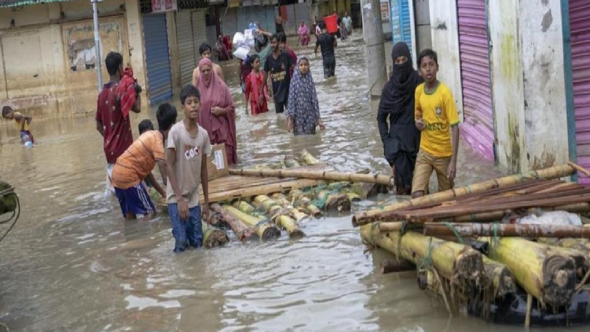 Hindistan ve Nepal’de şiddetli yağışlar: 100’den fazla can kaybı var