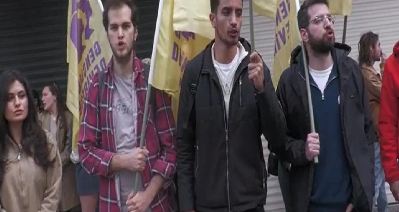 İki öğrencinin tutuklanmasına neden olduğu ileri sürülen esnafa tepki