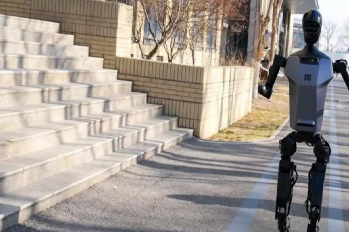 İnsansı Robotlar Yarı Maratonu Ertelendi