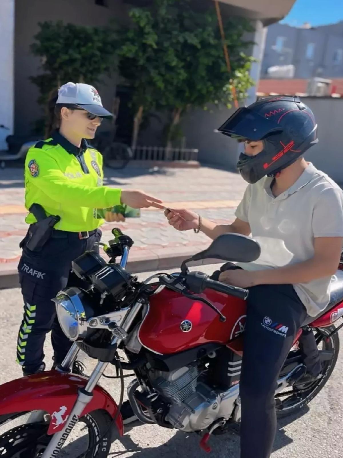 İskenderun’da Motosiklet Sürücülerine Bilgilendirme