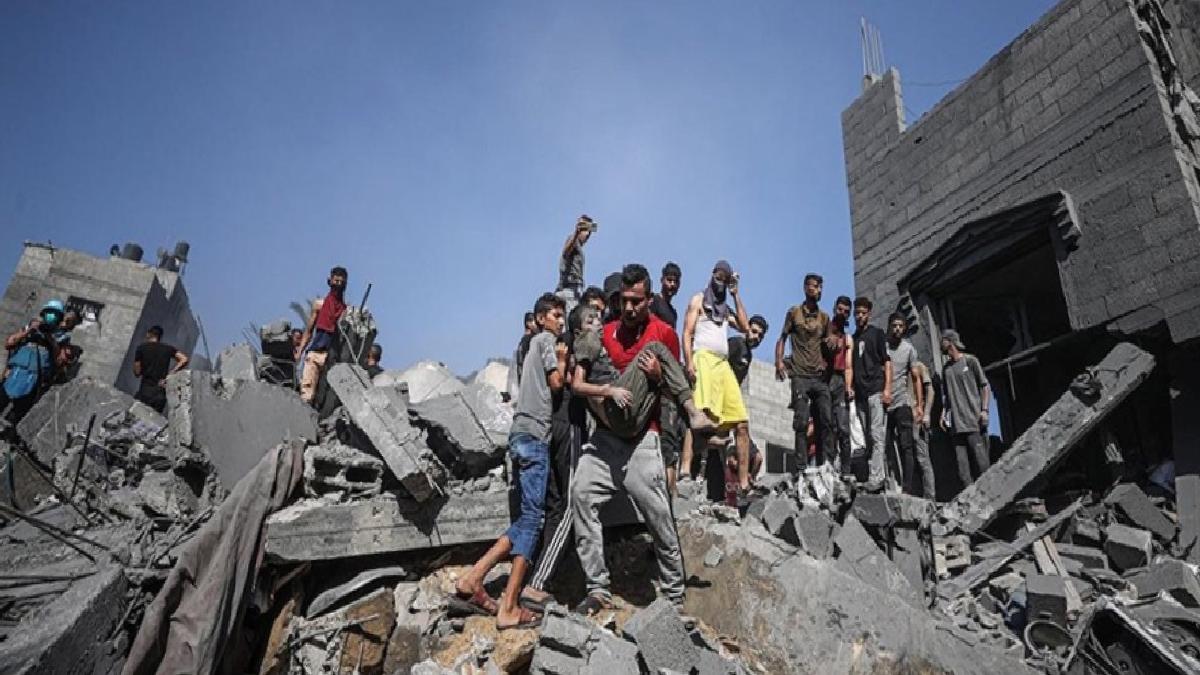 İsrail’in Gazze’ye saldırılarında can kaybı 51 bin 240’a yükseldi