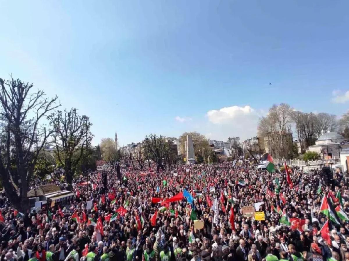 İstanbul’da Filistin’e Destek Yürüyüşü