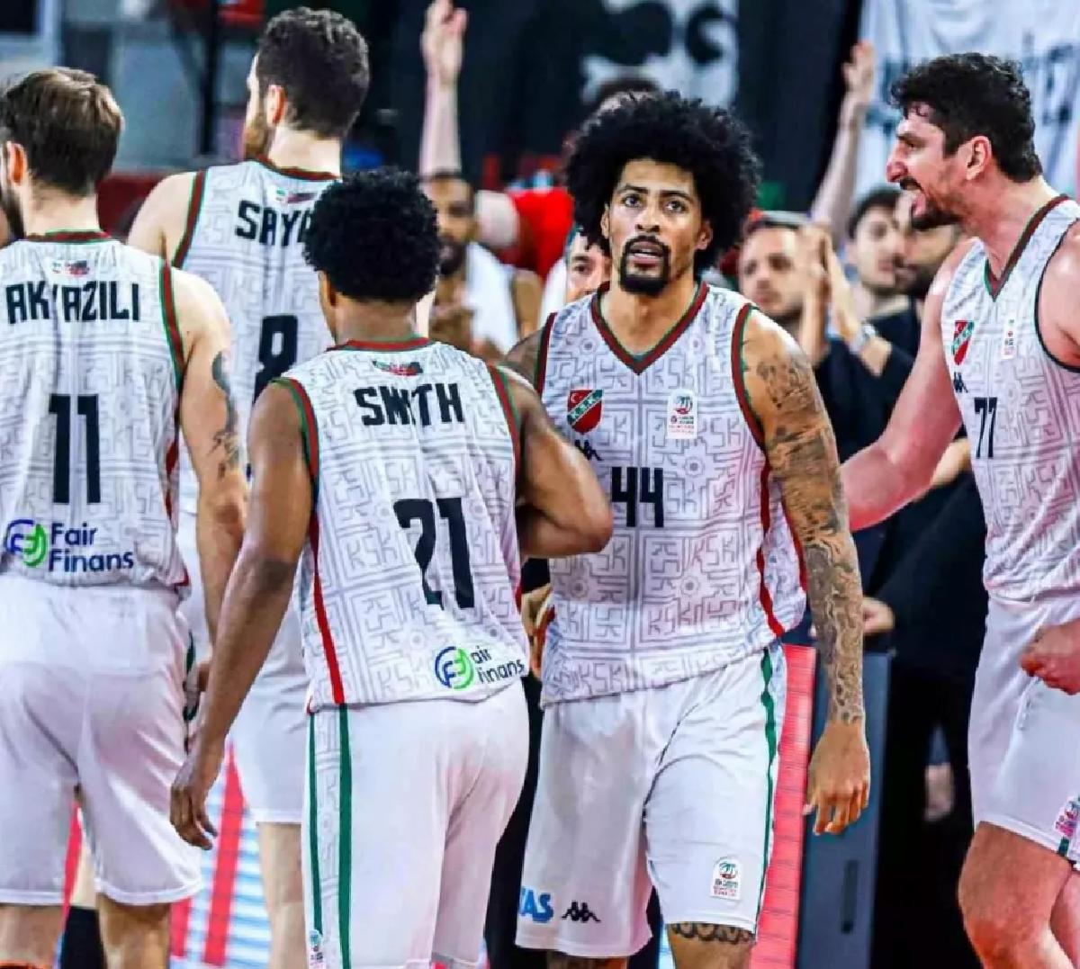 İzmir Derbisi: Karşıyaka vs Aliağa Petkimspor