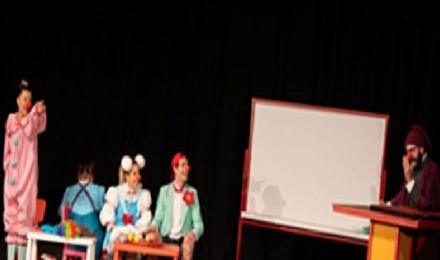 İzmir Şehir Tiyatroları’ndan çocuklara bayram armağanı
