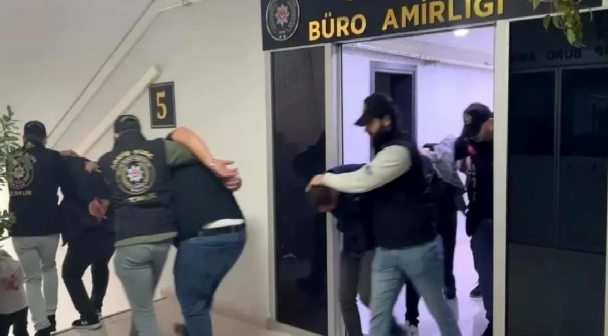 İzmir’de Müzikhol Önünde Silahlı Kavga: 3 Ölü