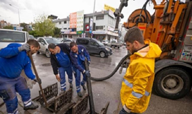 İZSU ekipleri tam kadro sahada