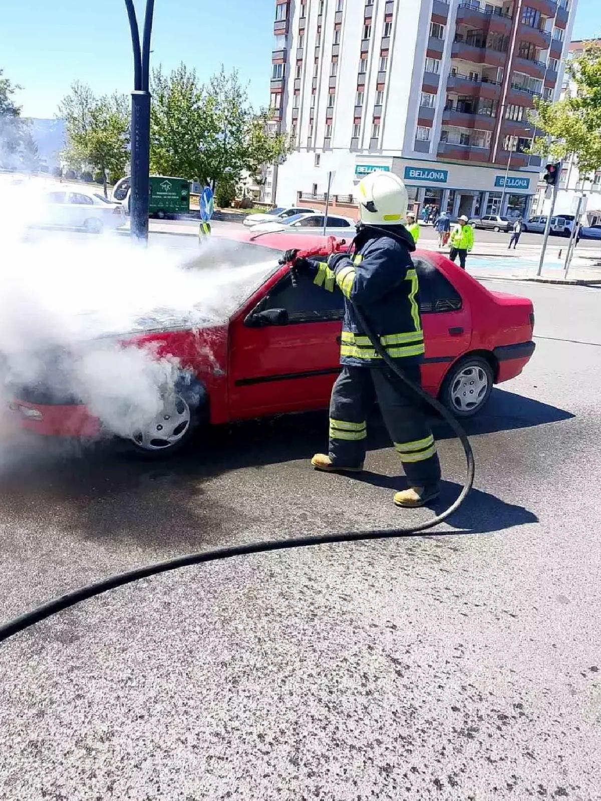 Kahramanmaraş’ta Otomobil Yangını
