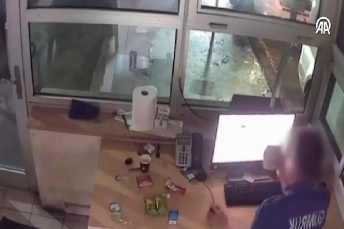 Kapıkule Sınır Kapısı’nda memurların rüşvet aldığı anlar kamerada