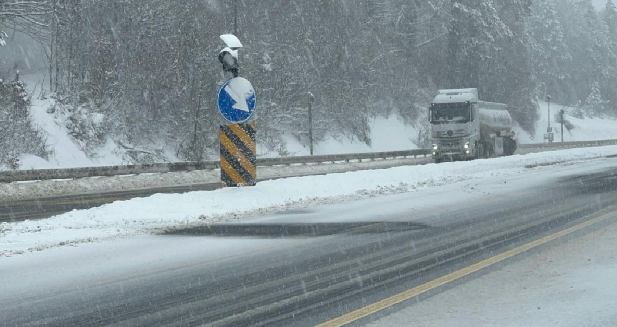 Kar, Bolu Dağı’na da düştü