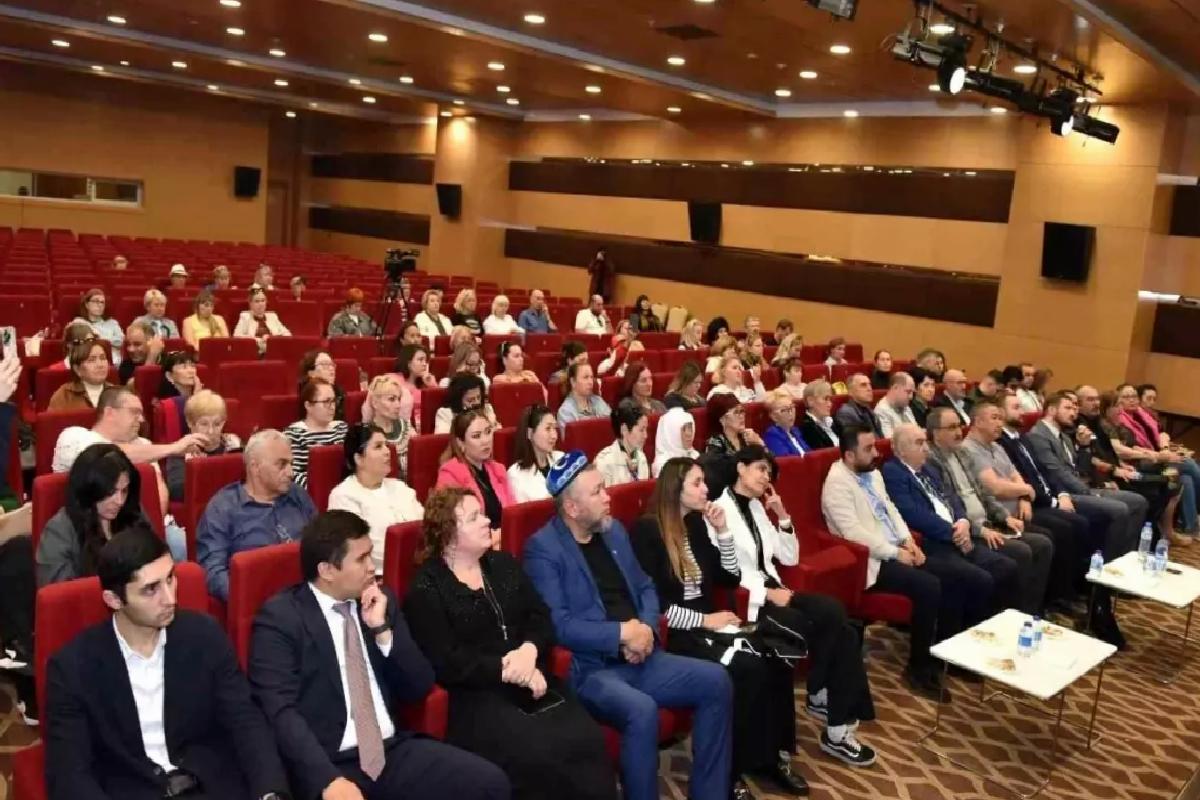 Kepez Belediyesi’nden Yabancı Uyruklulara Destek Toplantısı