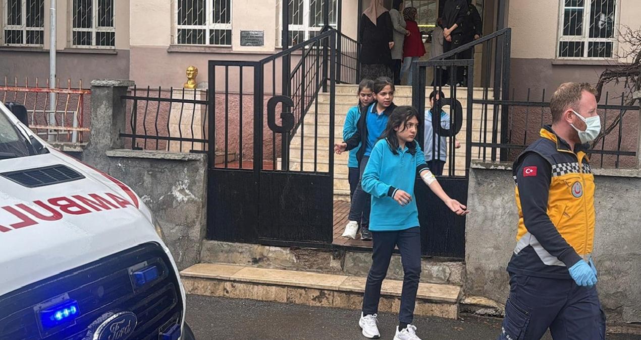 Kermes kötü bitti! İlkokul öğrencileri zehirlendi