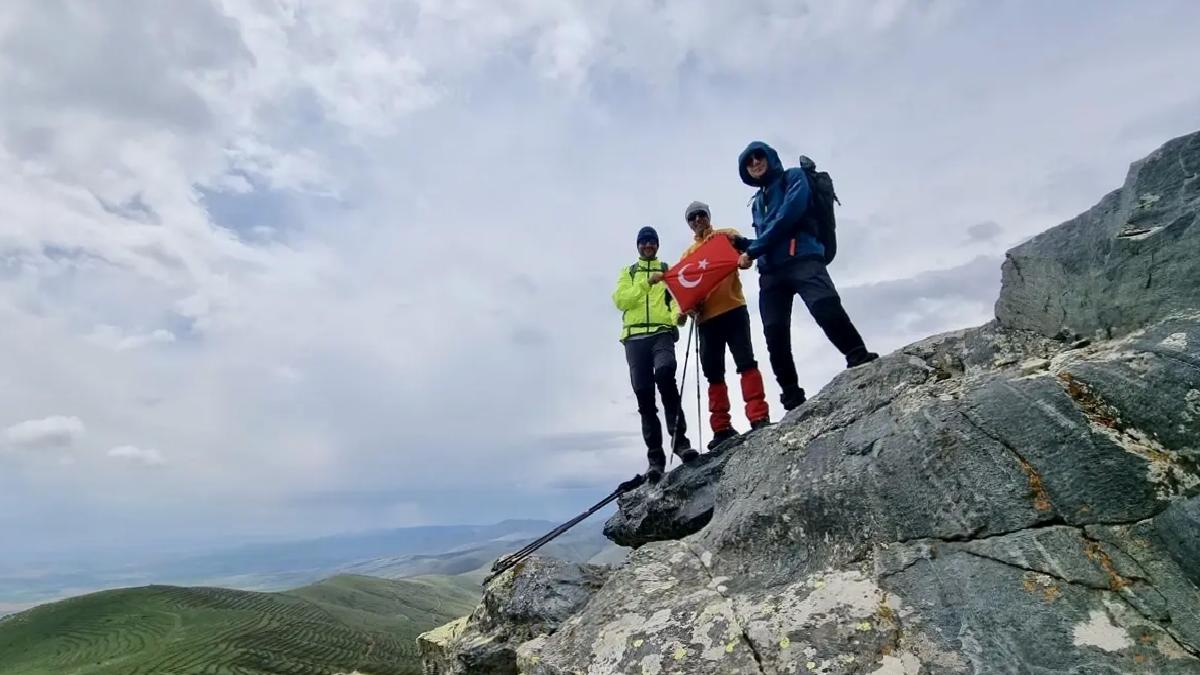 Kırşehirli Dağcılar Demirli Kale Tepe’ye Tırmandı