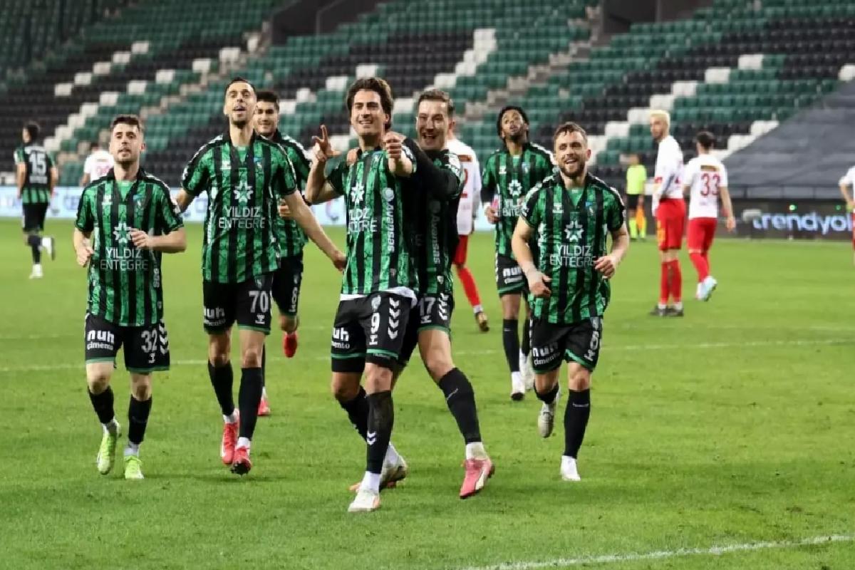 Kocaelispor’dan Tarihi Galibiyet!