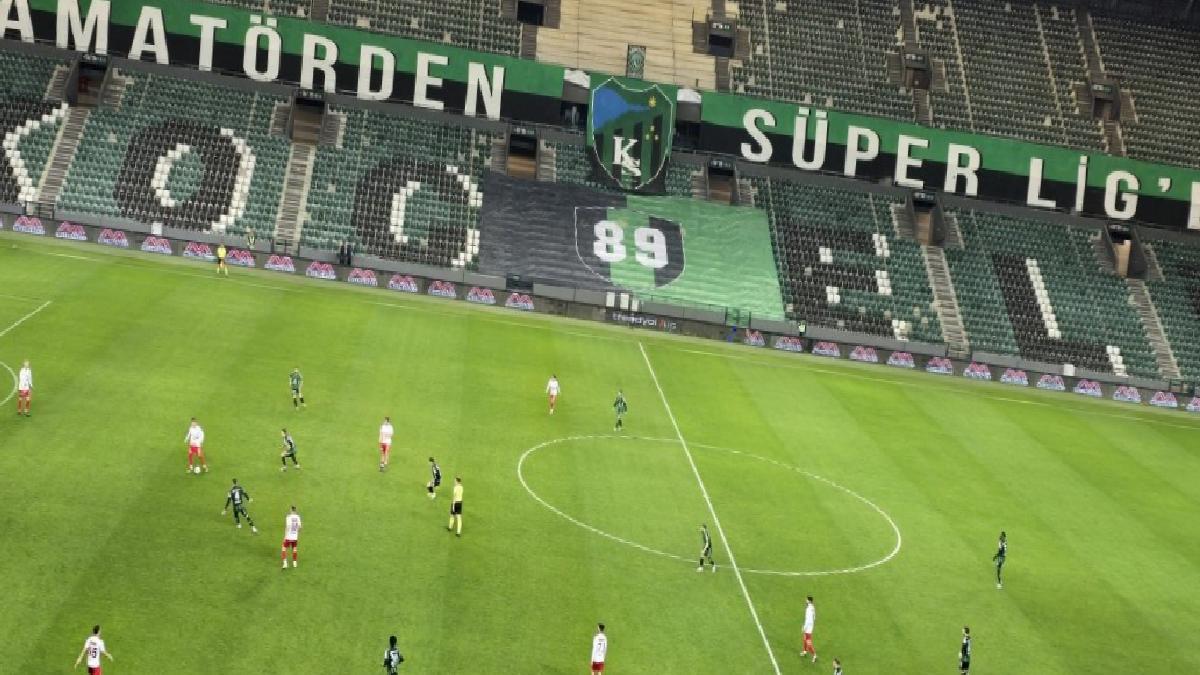 Kocaelispor’un seyircisiz zaferi: Yeni Malatyaspor’u 7 golle yendi