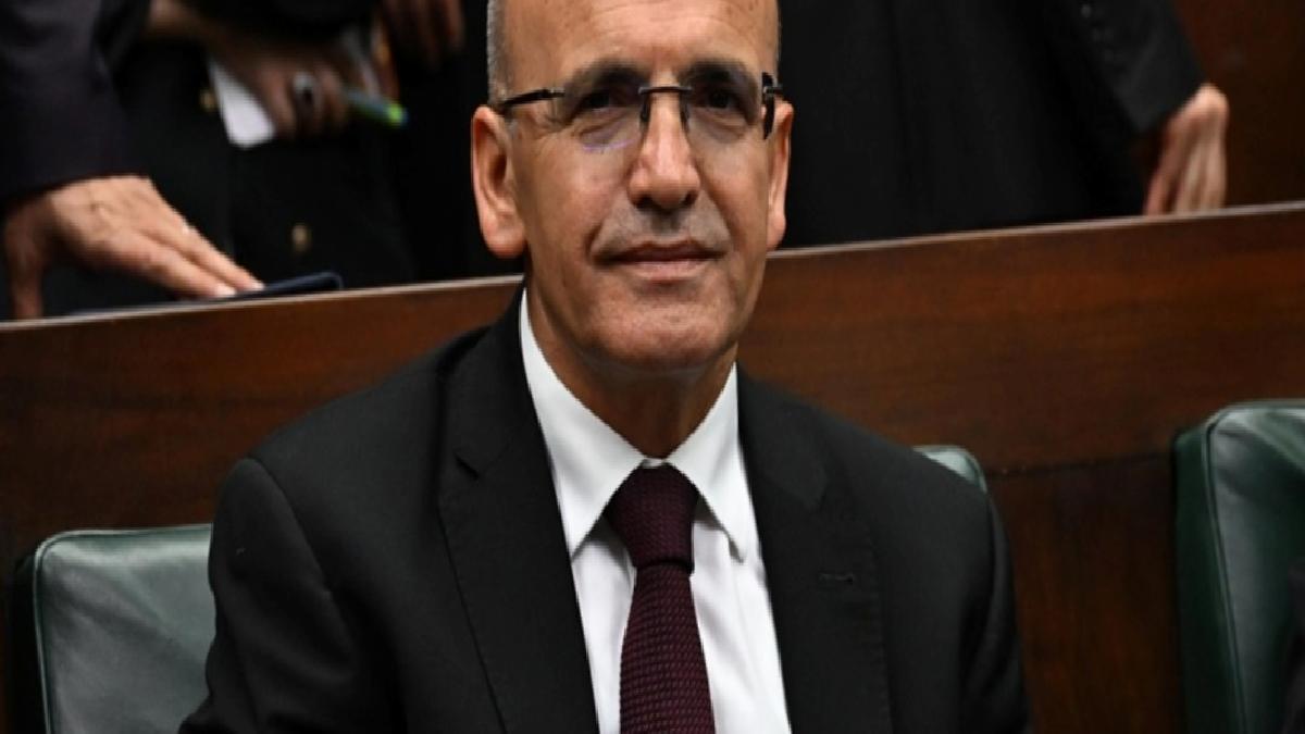Mehmet Şimşek: Enflasyon düşüyor, düşecek