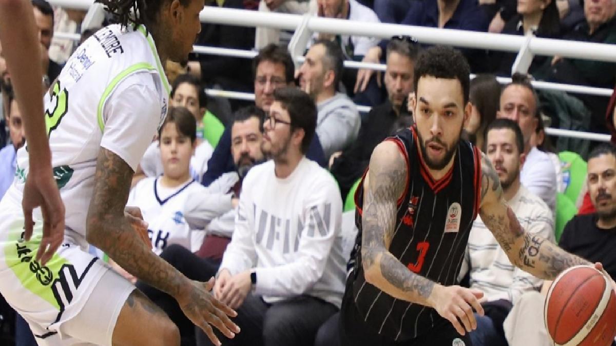 Merkezefendi Belediyesi Basket, Manisa Basket’i yendi