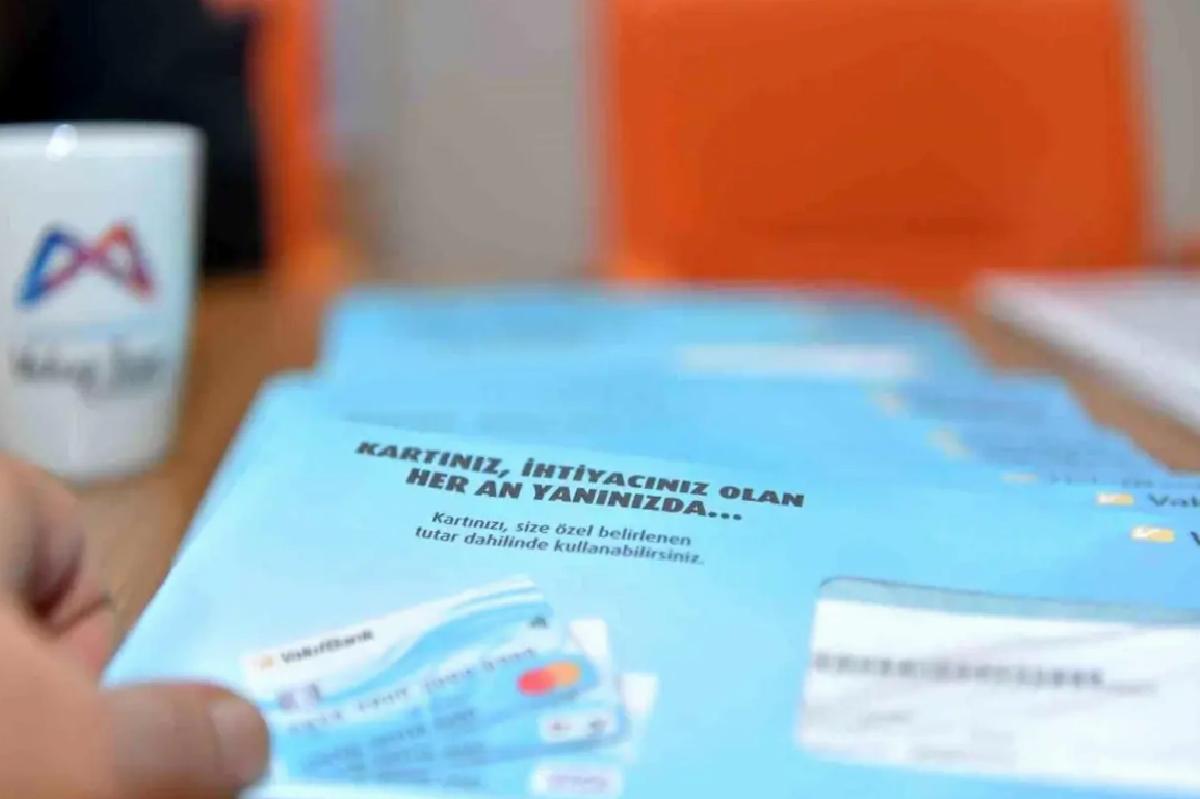 Mersin Büyükşehir Belediyesi’nden Öğrencilere ve Dar Gelirlilere Destek