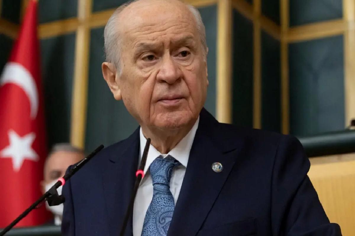 MHP lideri Bahçeli’den erken seçim iddiasına yanıt: Küçücük akıllarıyla niyet okuyuculuğuna teşebbüs eden çürüklerin hevesleri boşunadır