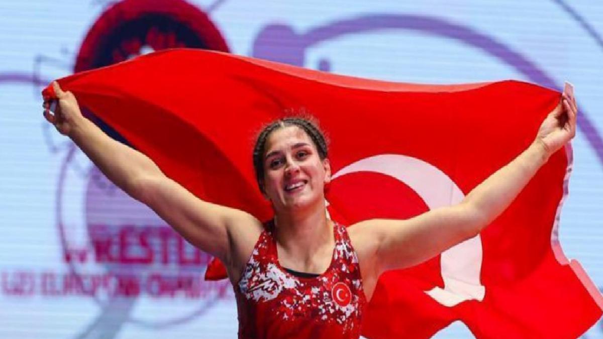 Milli güreşçiler Elvira ve Nesrin, Avrupa Şampiyonası’nda finalde