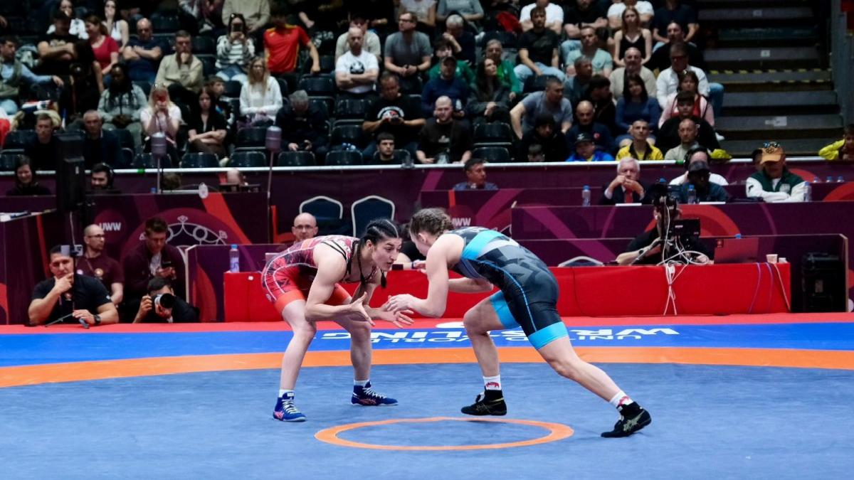 Milli sporcular, Avrupa Güreş Şampiyonası’nda 1 gümüş 1 bronz madalya aldı