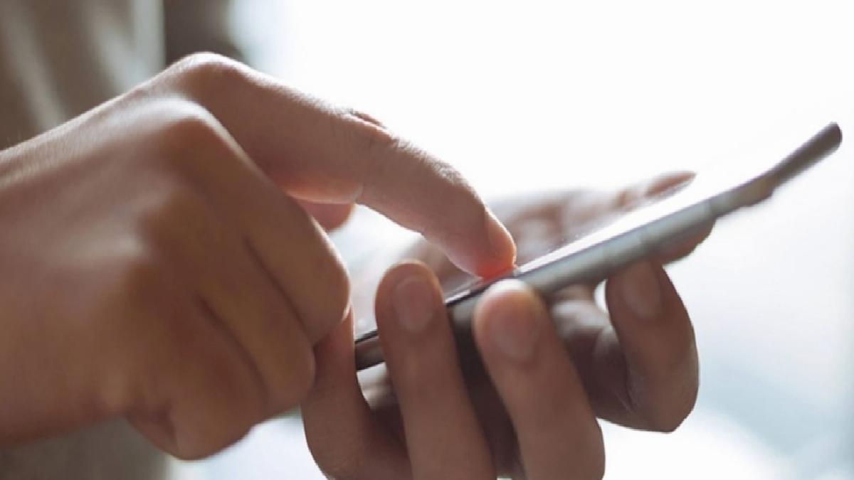 Mobil uygulamalara verilen bilinçsiz izinler siber güvenliği riske atıyor