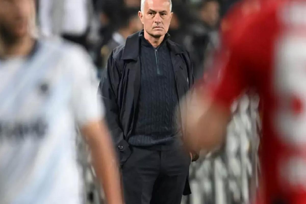 Mourinho, hakem kararlarına isyan etti: Yine canımız yandı
