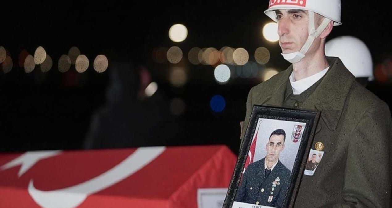 Naaşı 3 yıl sonra bulunan şehidin son isteği gözyaşlarıyla yerine getirildi
