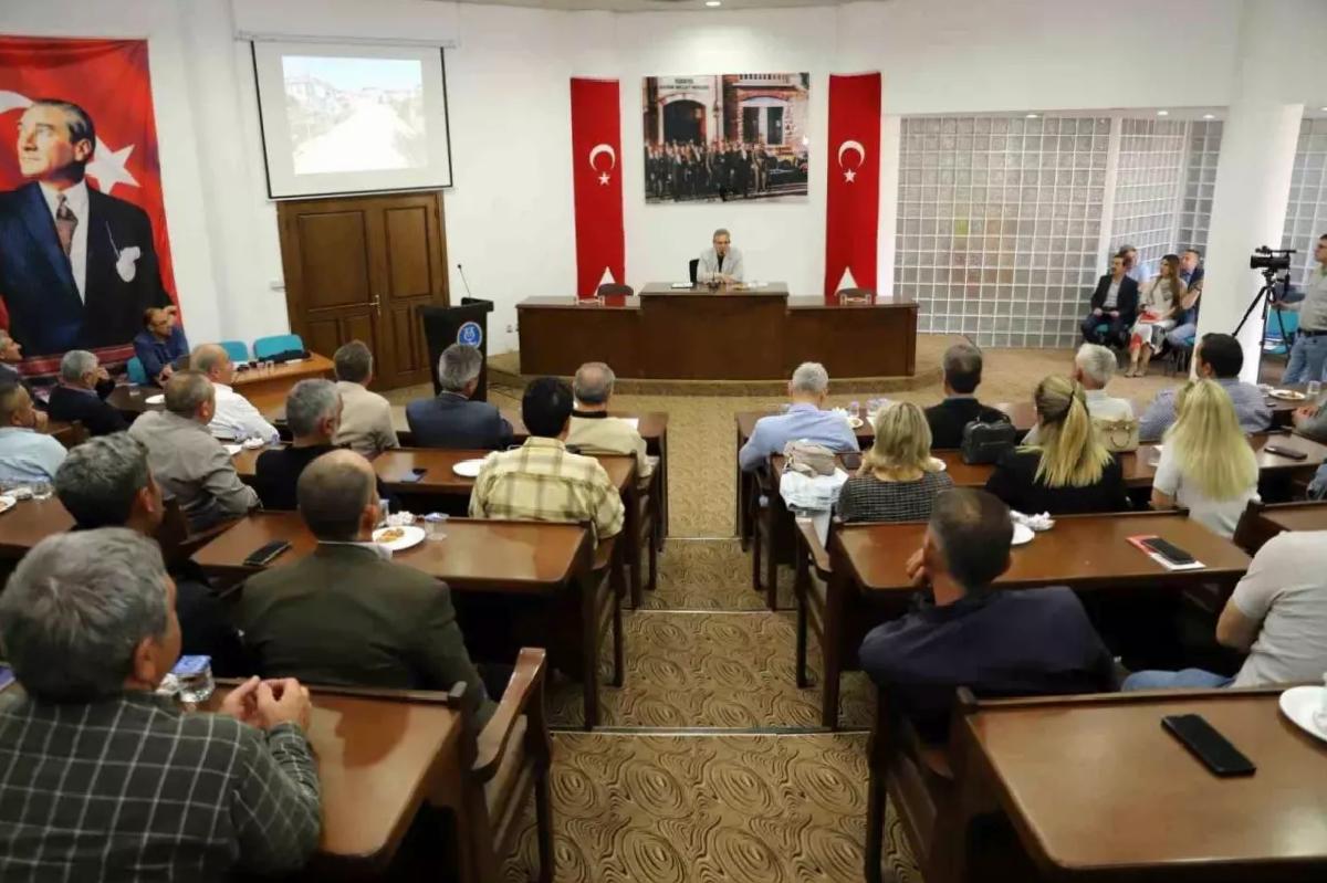 Nazilli Belediye Başkanı Muhtarlarla Toplandı