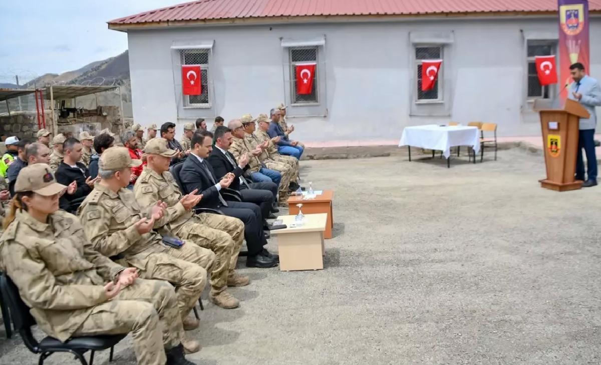 Nazımiye’de 15 Yıl Önce Şehit Düşen Askerler Anıldı
