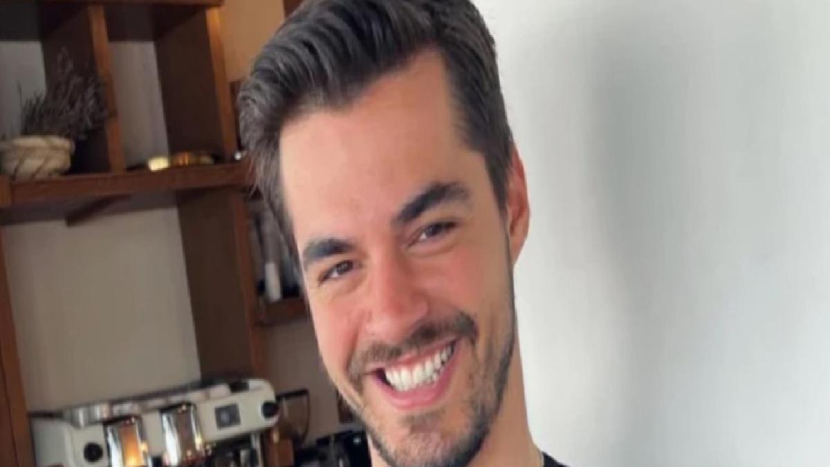 Oyuncu Berk Atan trafik kazası geçirmişti! Hastaneden açıklama yaptı