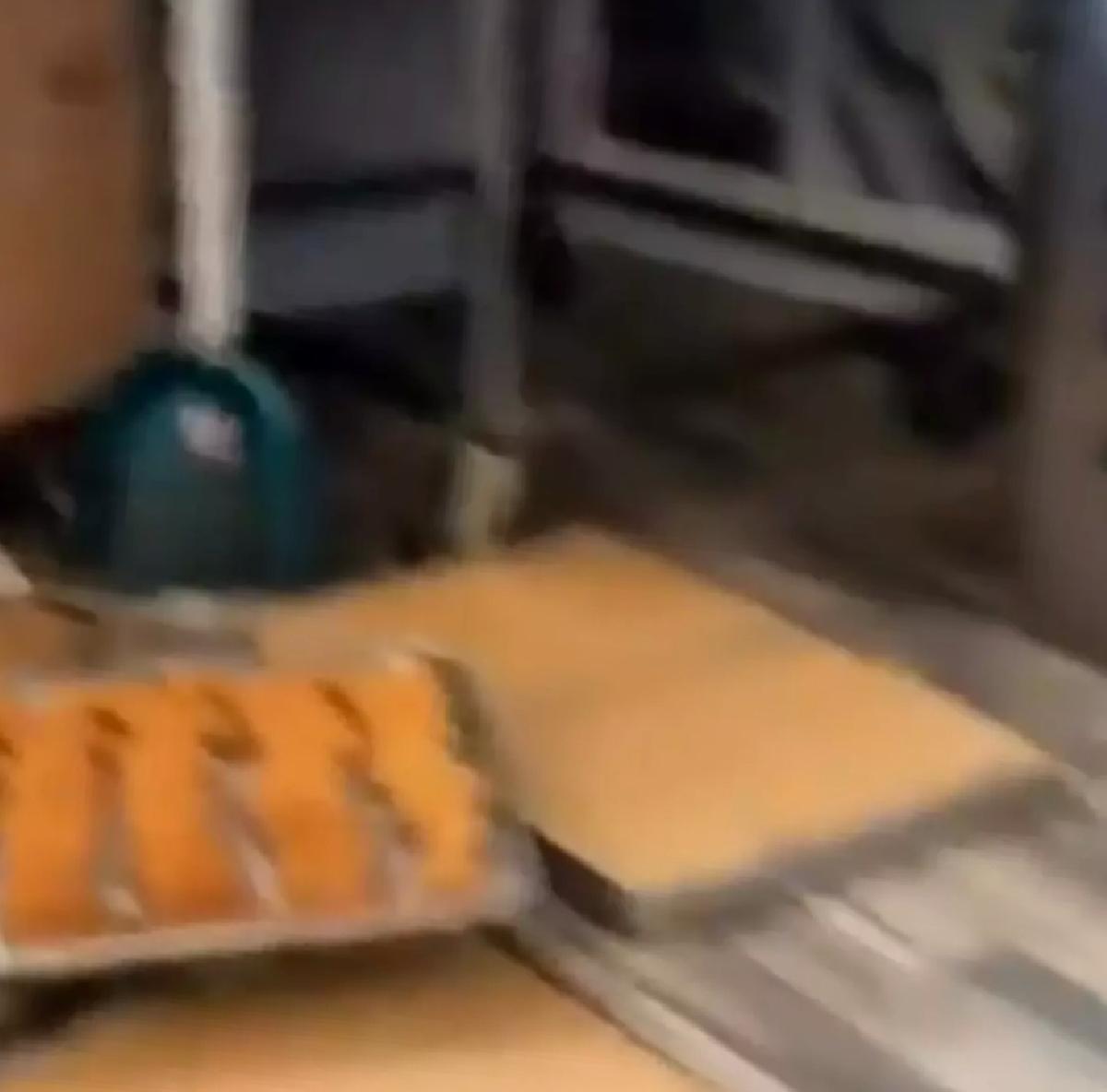 Pastanede mide bulandıran görüntüler! Vatandaşları işte böyle zehirliyorlar