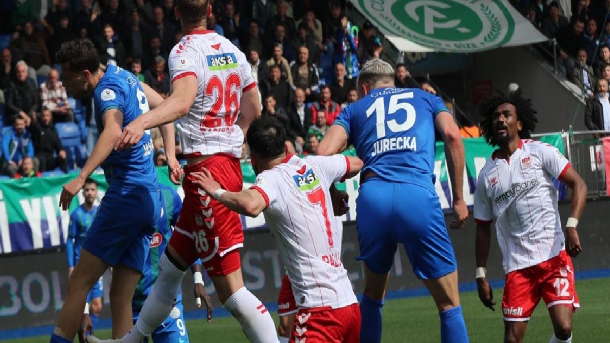 Rizespor – Sivasspor maçında kazanan çıkmadı