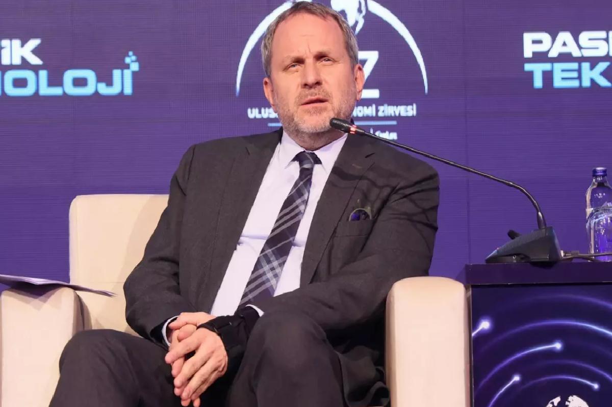 Savunma Teknolojilerinin Geleceği Zirvede Tartışıldı