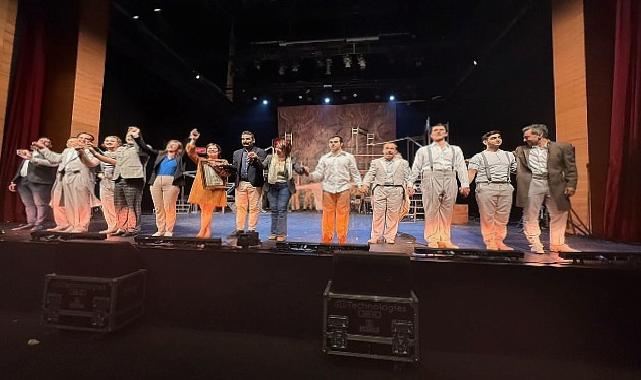Şehrin Tiyatrosu Diyarbakır’da Seyirciyle Buluştu